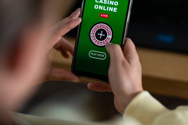 Phone interface showing jnetoto live games and cashier access